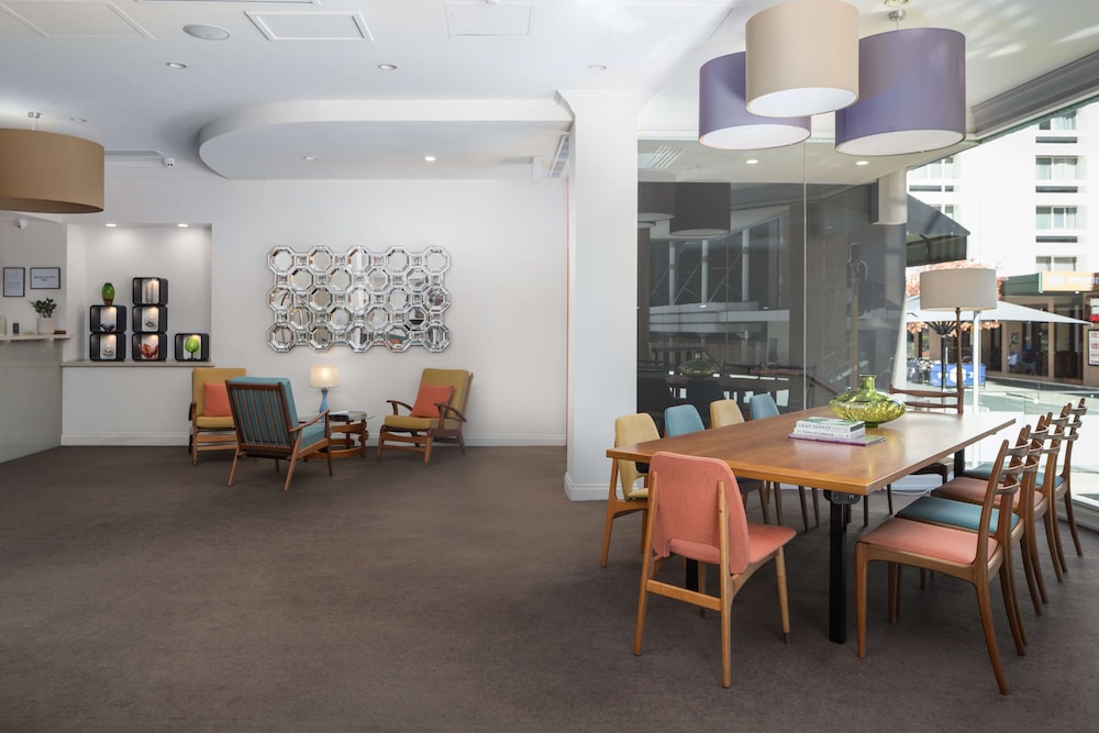 Pensione Hotel Perth 41/52