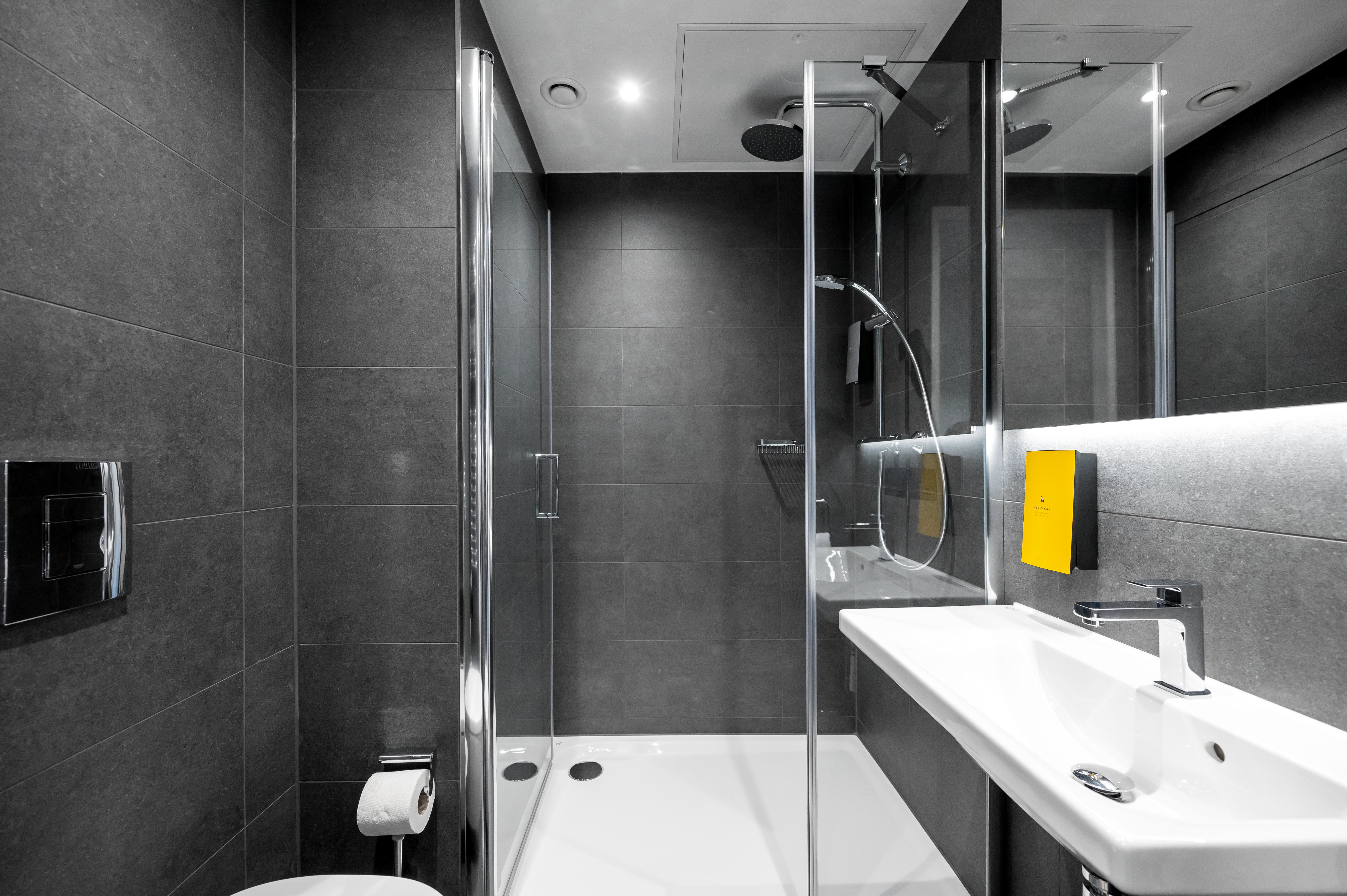 Staycity Aparthotels Paris La Defense 15/15