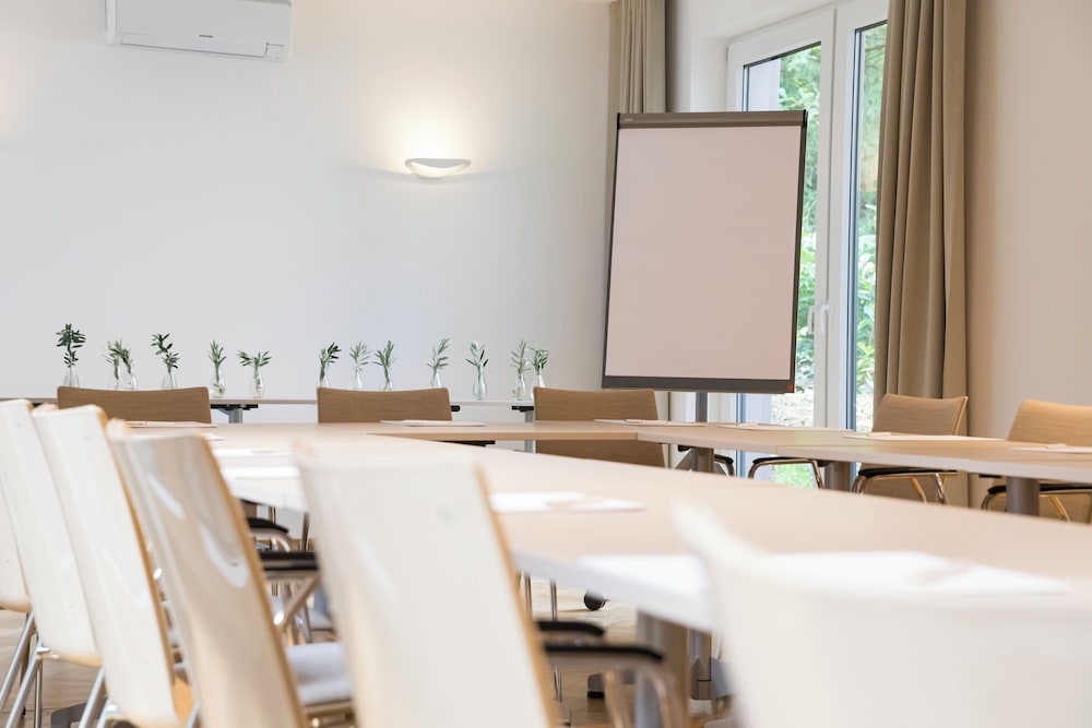 Wald & Golfhotel Lottental 24/29