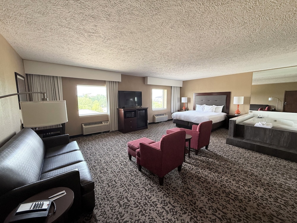 Grand Oaks Hotel 39/61