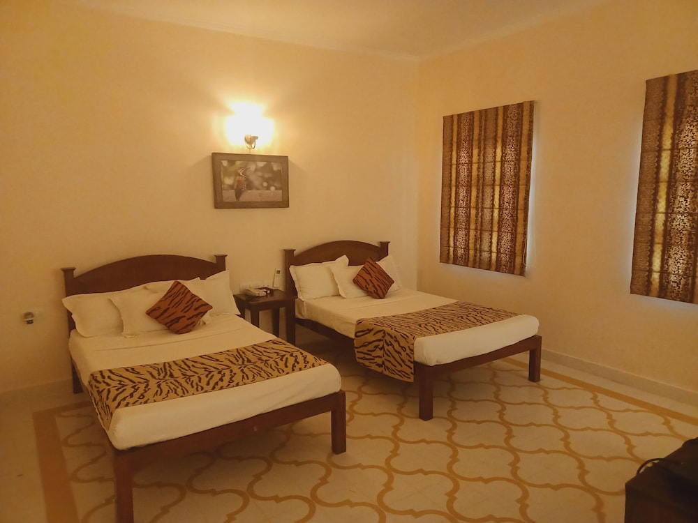 Hotel Dev Vilas 26/72