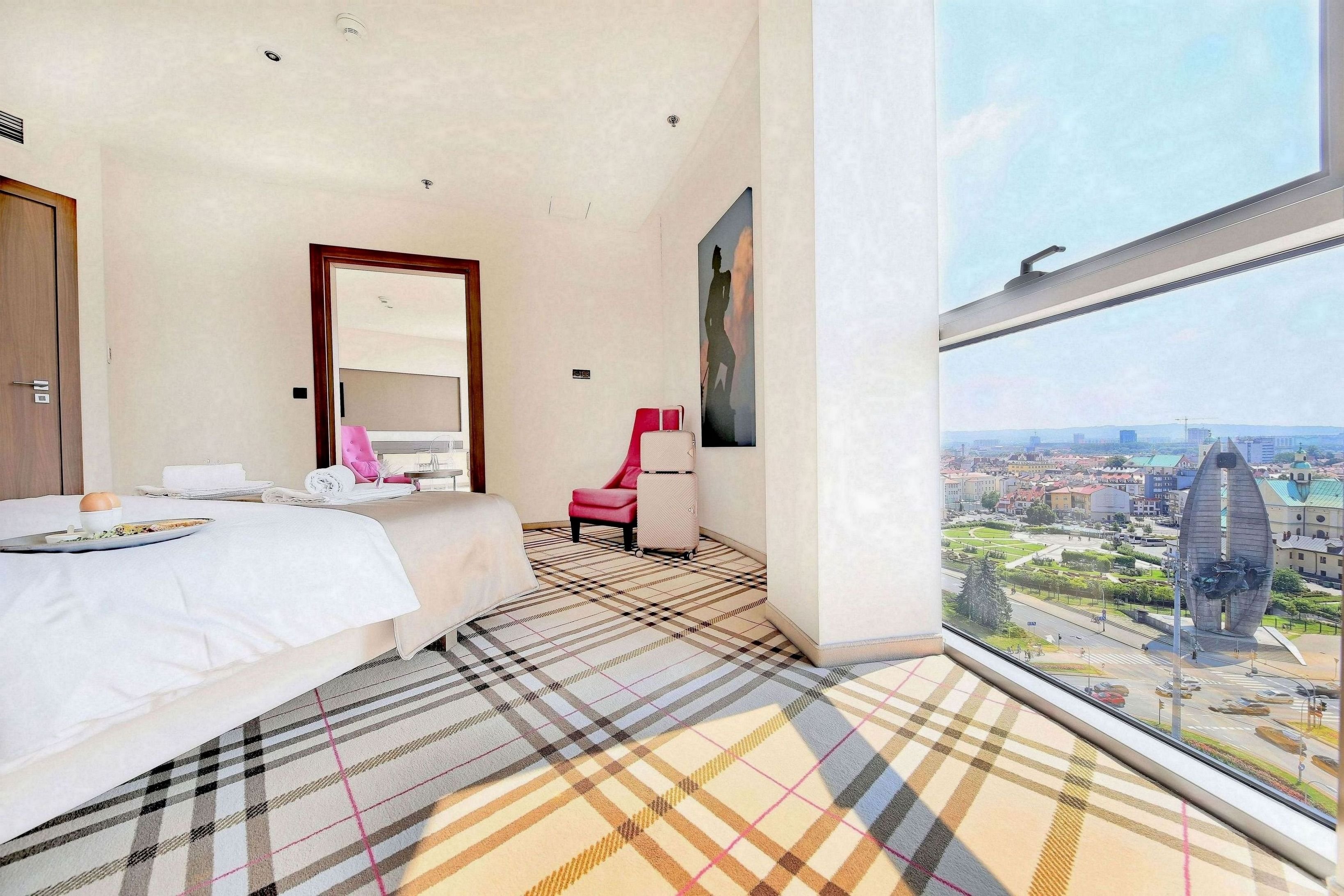 Hotel Rzeszaw 12/40