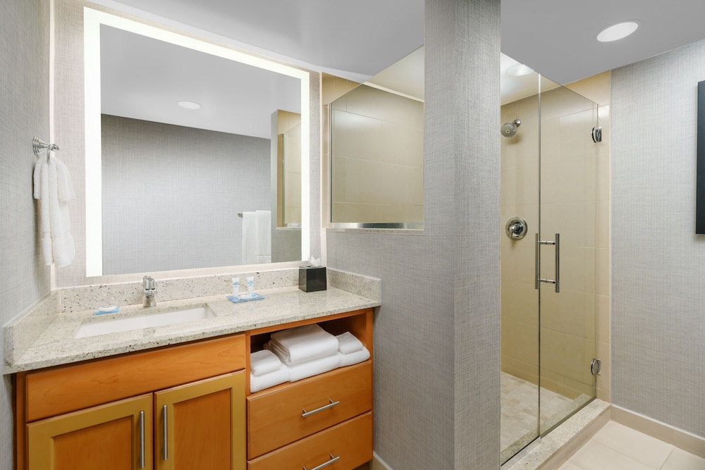 Hyatt House Fort Lauderdale Airport - South & Cruise Port 16/52