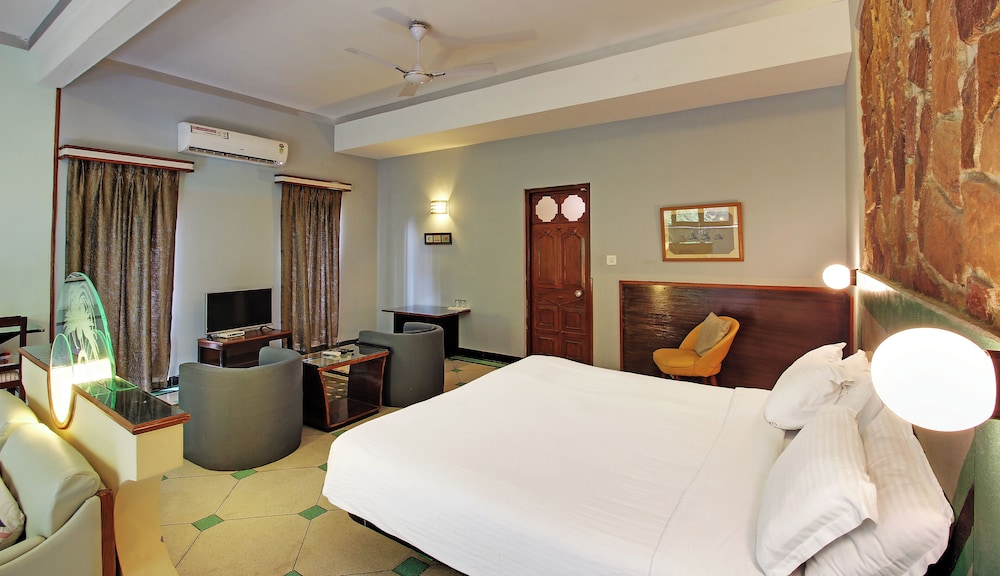 LUXURY, DOUBLE BED