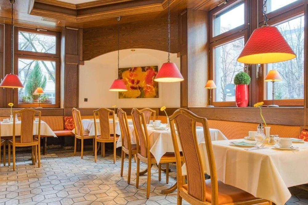 Centro Hotel Sautter 49/63