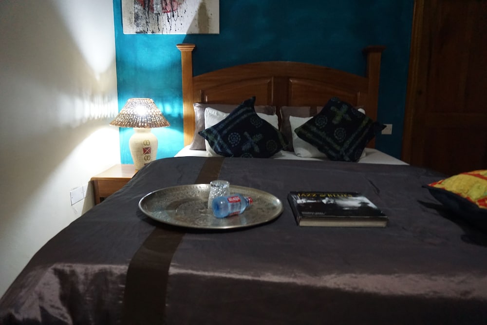 Accra Royal Castle Apartments Suites 32/48