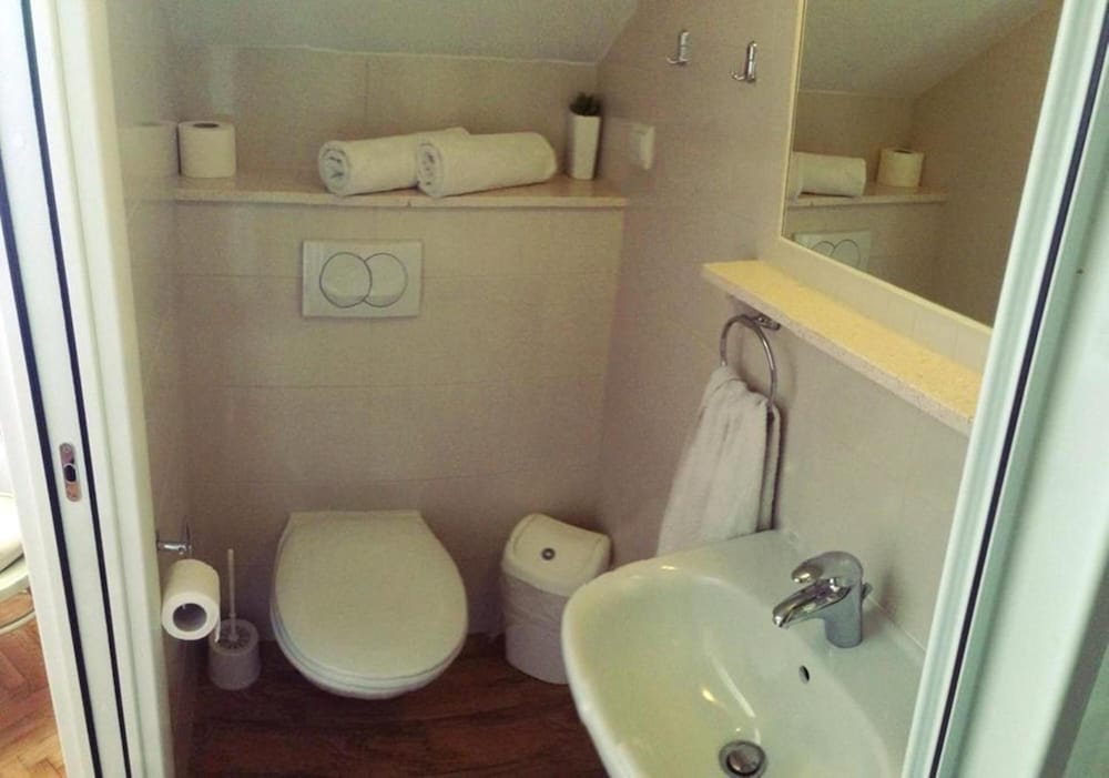 Hostel Angelina Old Town Dubrovnik 34/39
