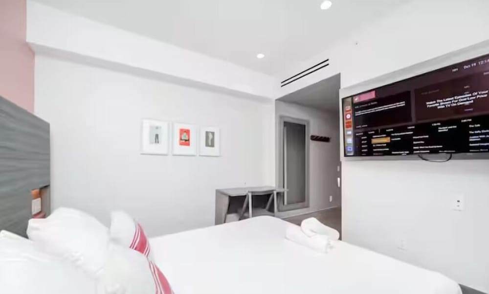 BASIC, SUITE, QUEEN BED, ACCESSIBLE