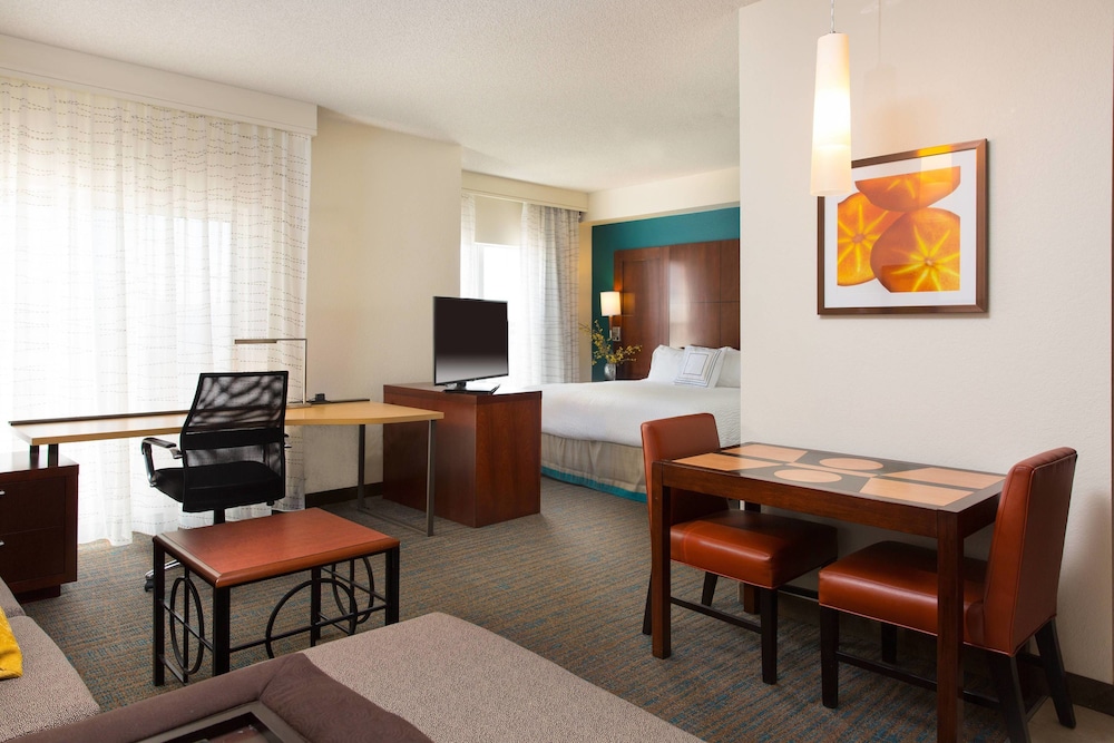 Residence Inn by Marriott Kansas City Airport 28/40