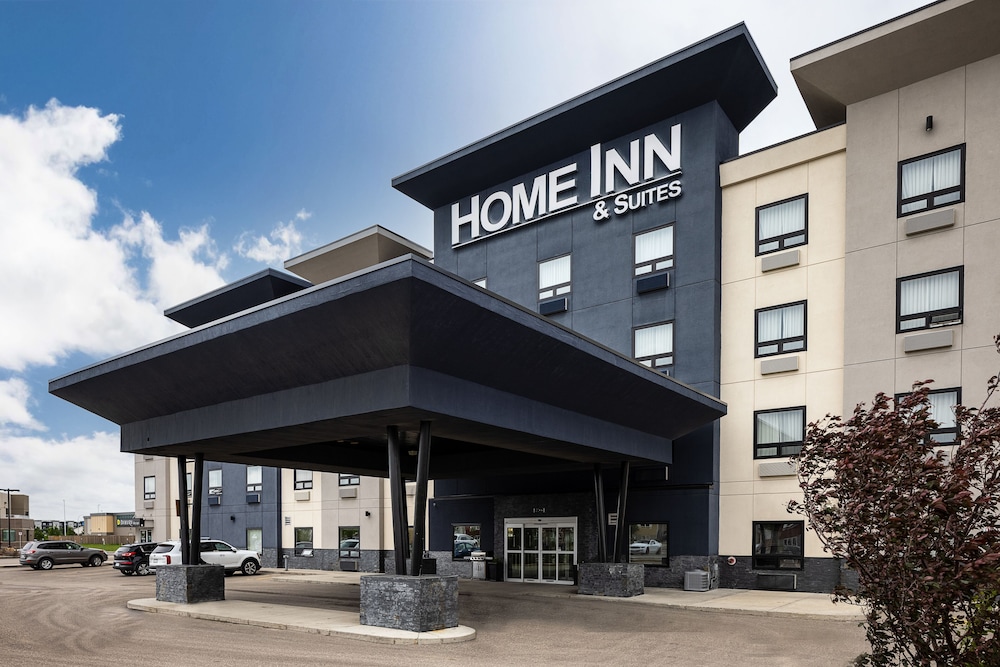 Home Inn and Suites Regina Airport 2/68