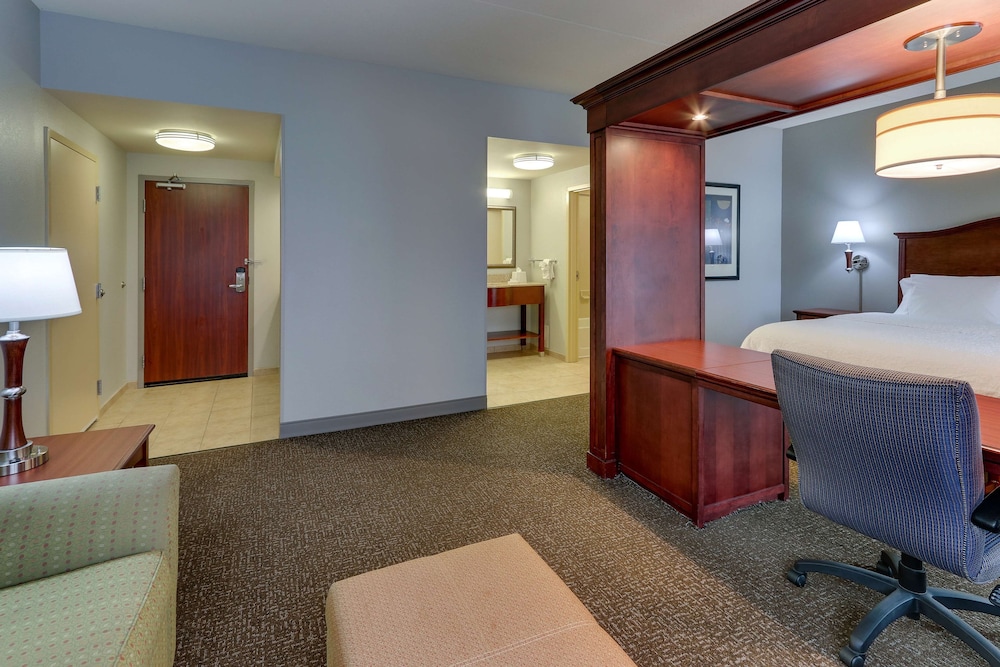 Hampton Inn Suites Indianapolis Airport 7/39