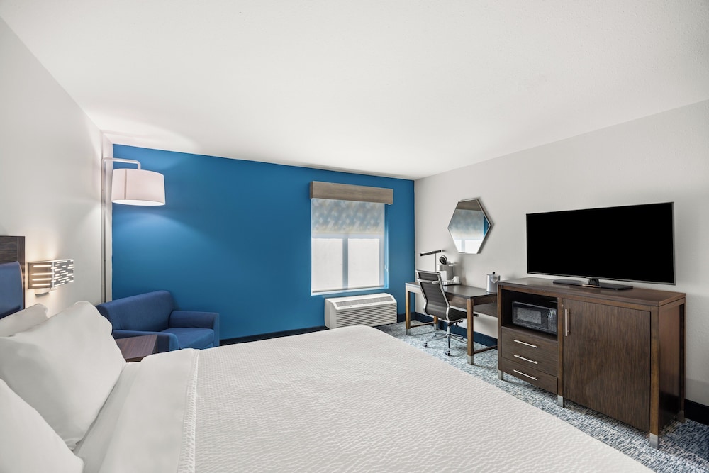 غرفة قياسية بسرير فردي، Holiday Inn Express Asheville Woodfin an IHG Hotel 8/10