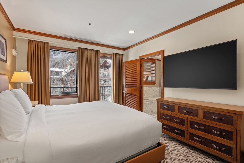 3 Bedrooms, Luxury, Apartment, 2 King Beds, Queen Bed, Sofa