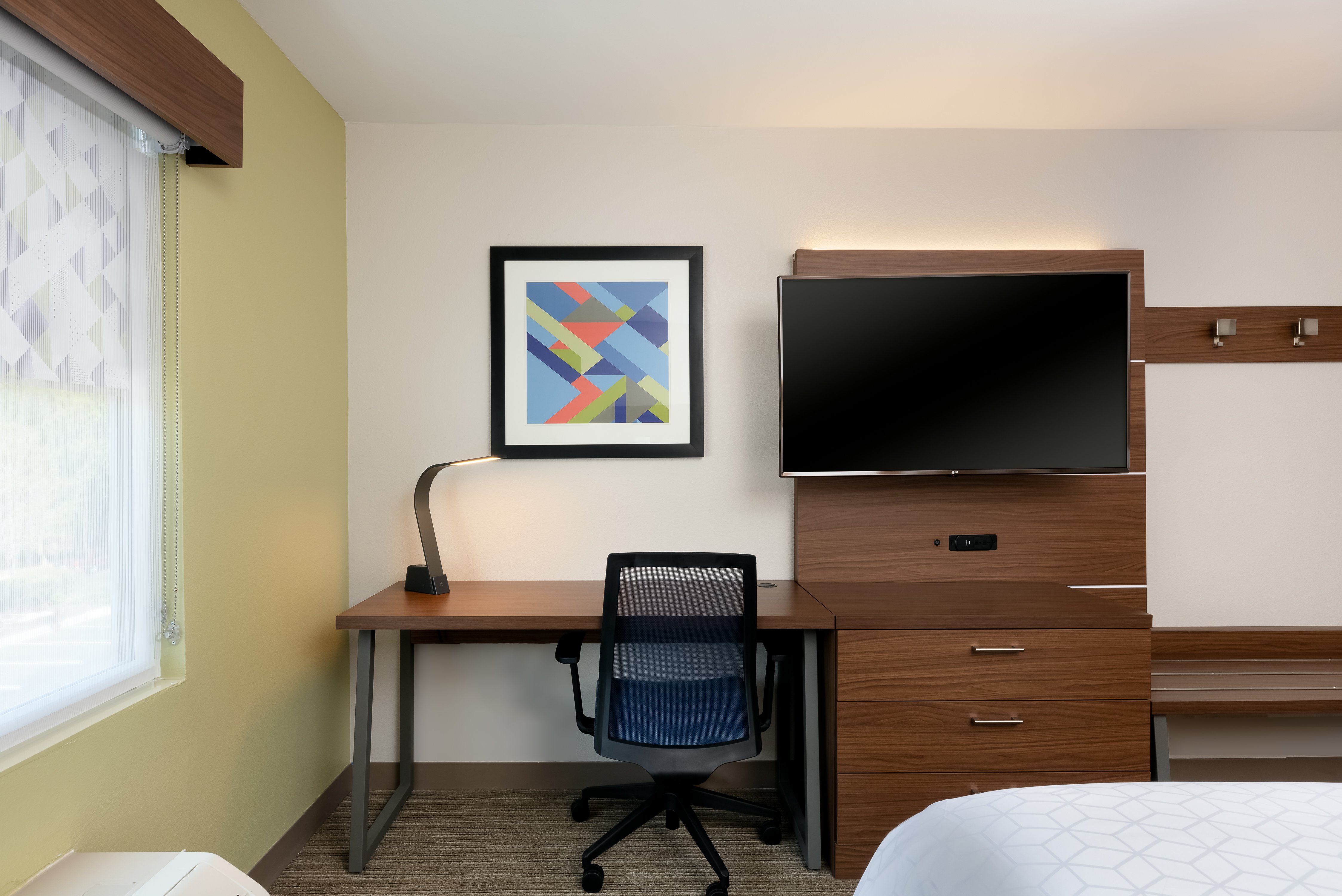 Holiday Inn Express Alpharetta Roswell 55/68