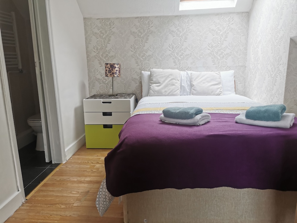 Adams Guest House 19/62