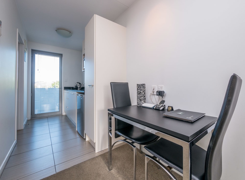 Bellano Motel Suites 29/33