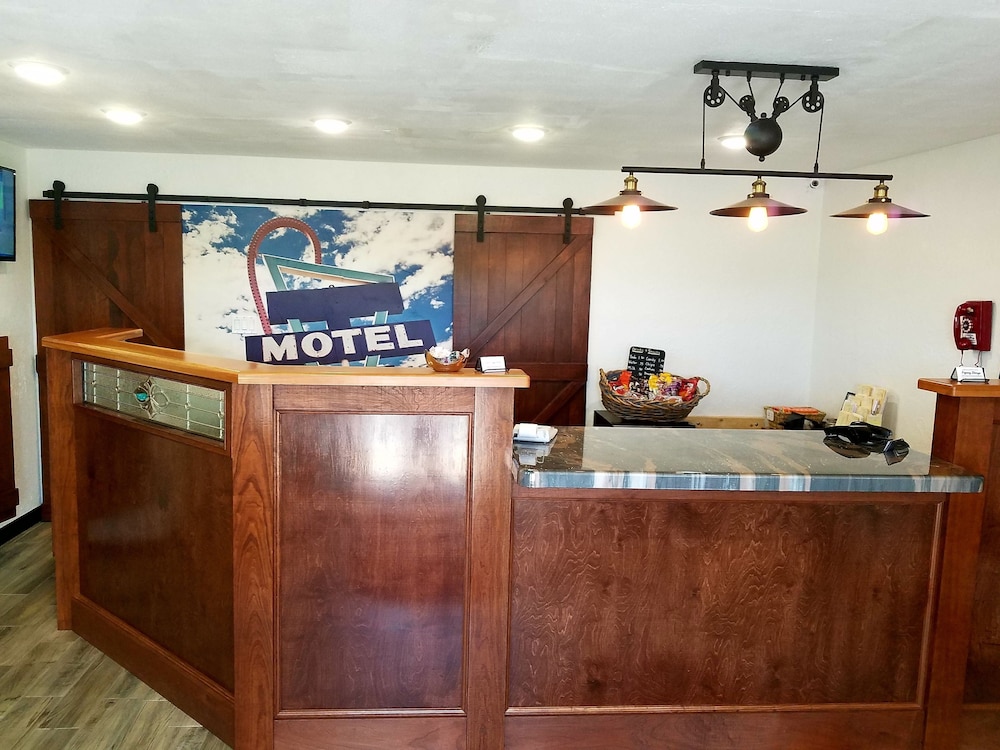 West Plains Motel 5/56