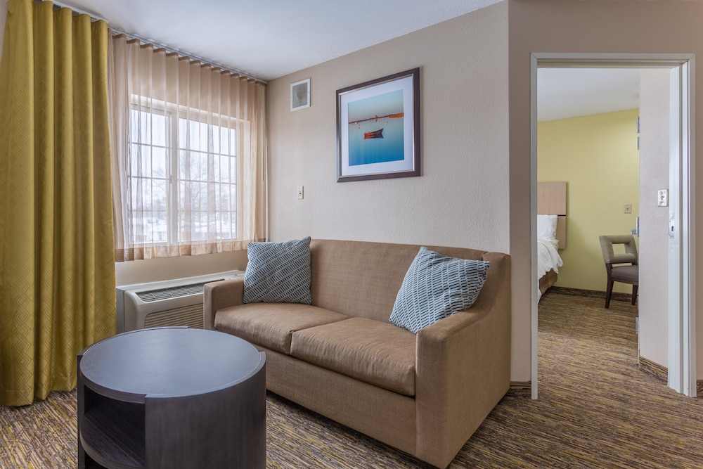 Candlewood Suites South Bend Airport, an IHG Hotel 25/48