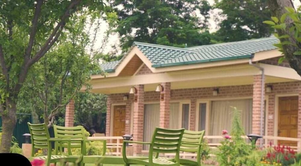 The Orchard Retreat & Spa Srinagar 4/50