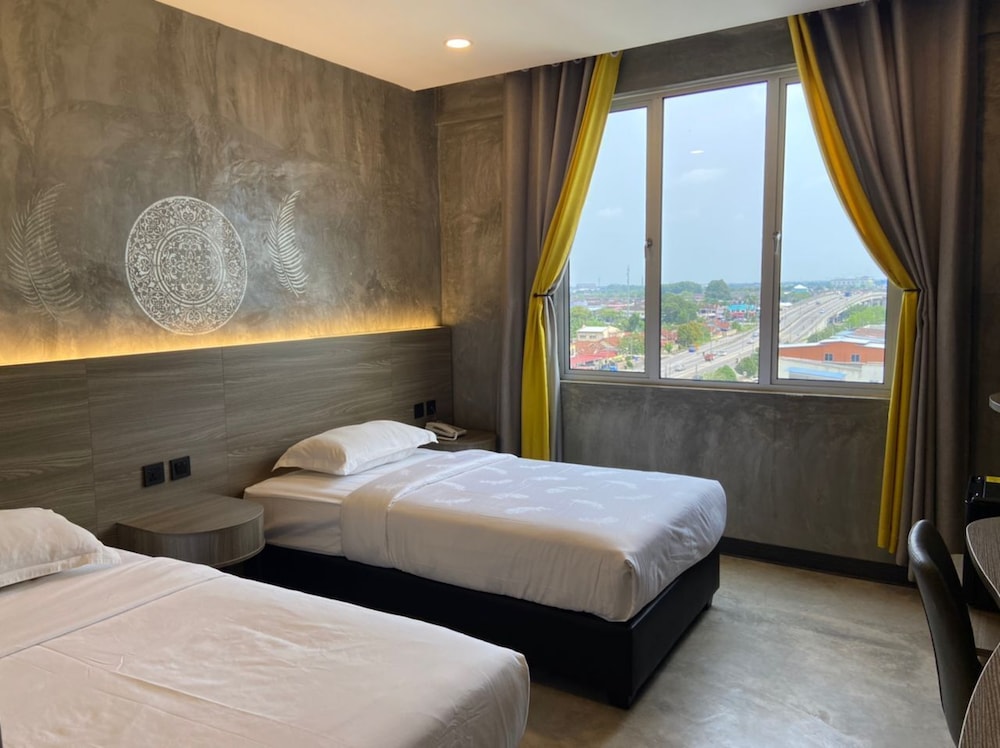 Sri Indar Hotel & Suites Parit Buntar 7/19