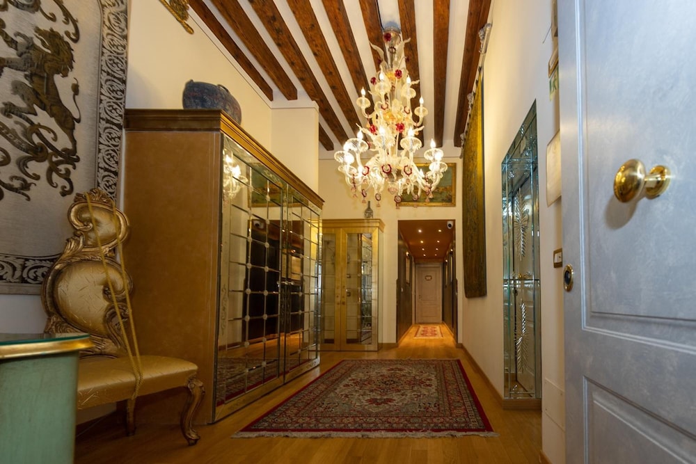 Ca Dell Arte Hotel 2/71