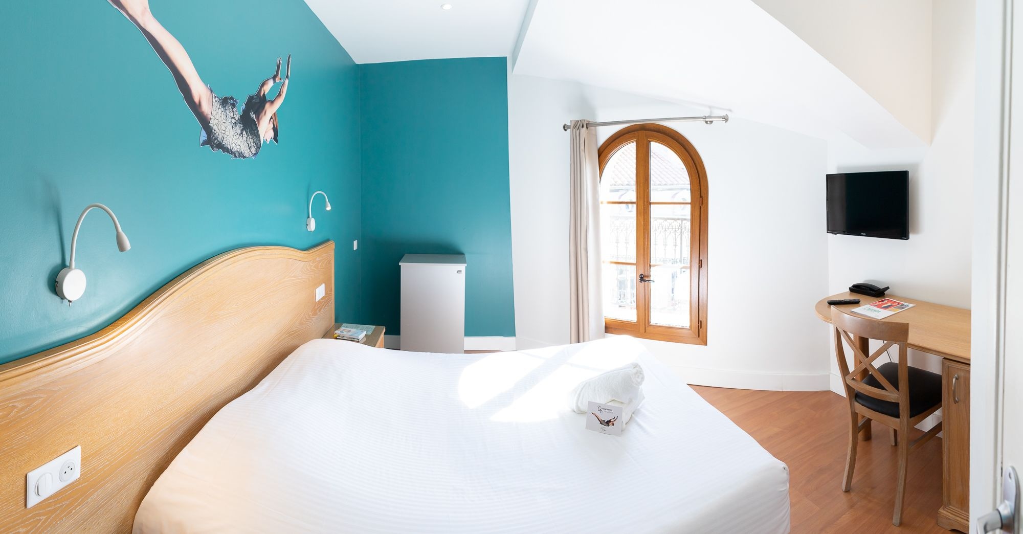 COMFORT, DOUBLE BED