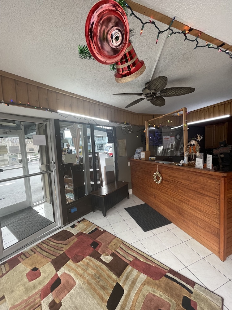 Country Town N Suites 6/65