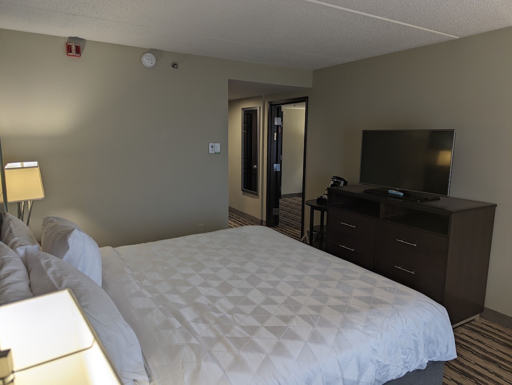 Holiday Inn Harrisburg East 13/61