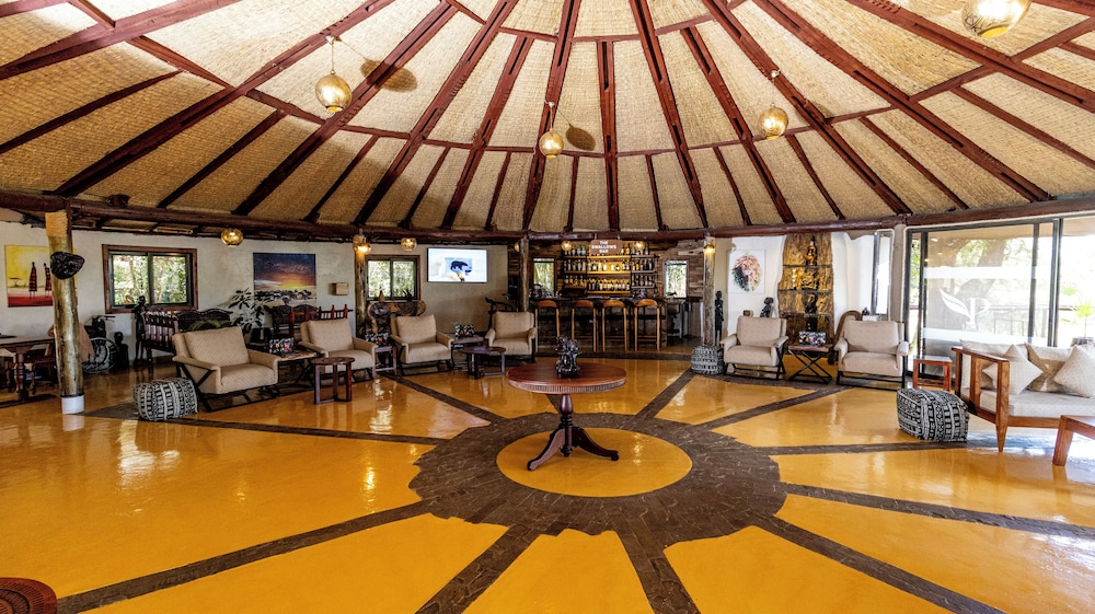 PrideInn Mara Camp 25/50