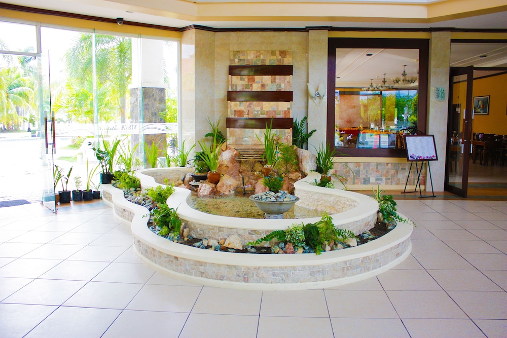 Vista Marina Hotel And Resort 45/52