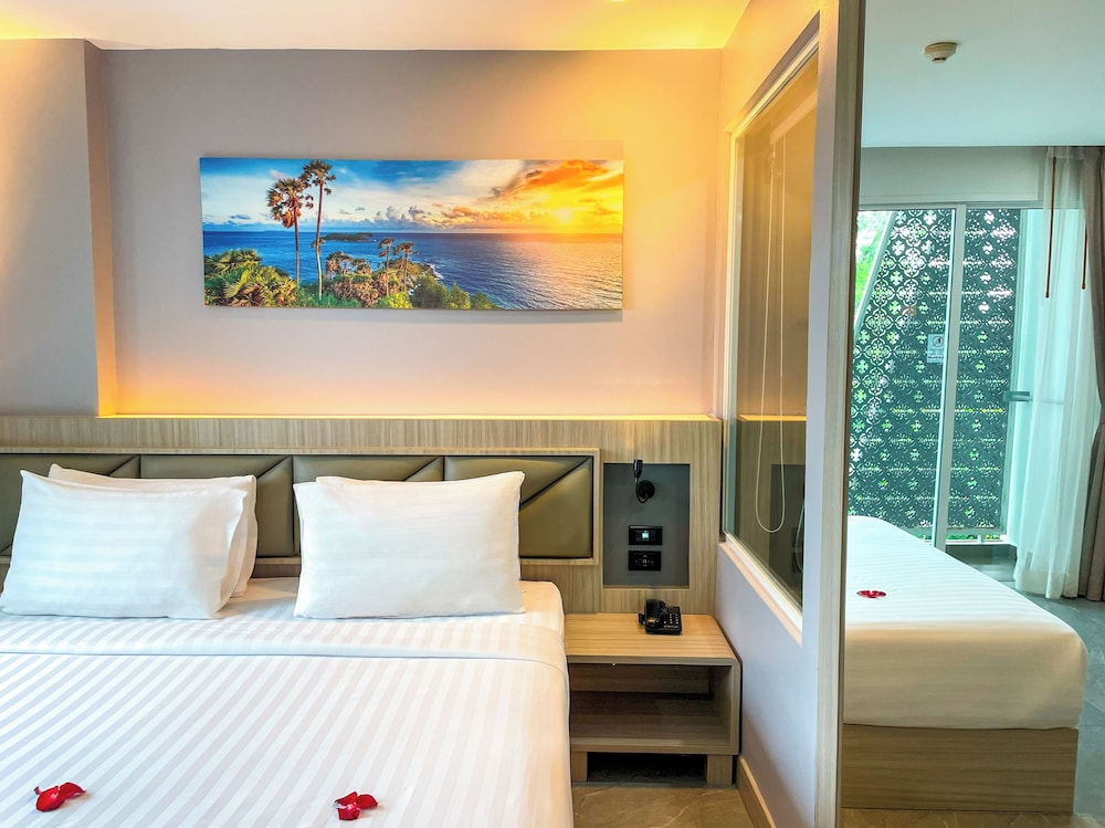 Clarian Hotel Beach Patong 13/49
