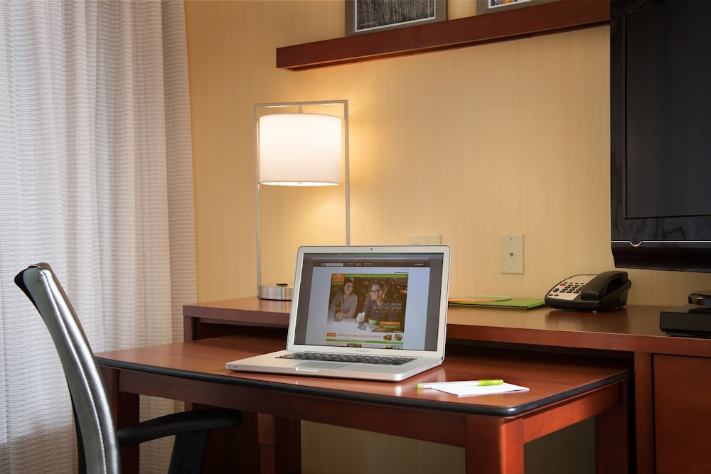Courtyard By Marriott Hanover Lebanon 47/56