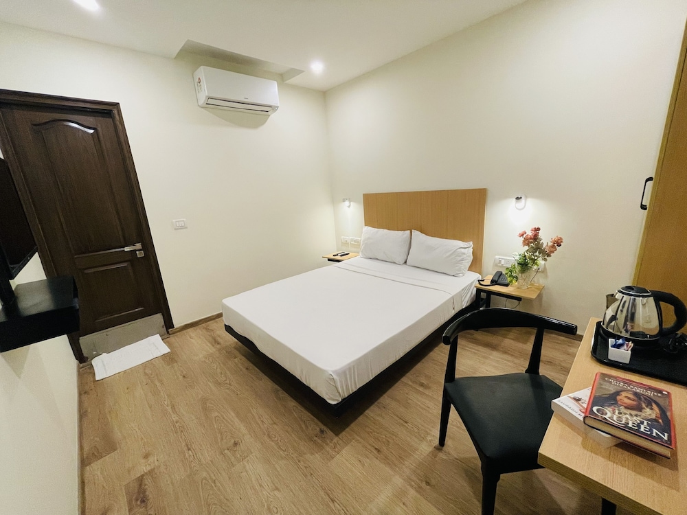 Sanctum Suites Richmond Road Bangalore 11/21
