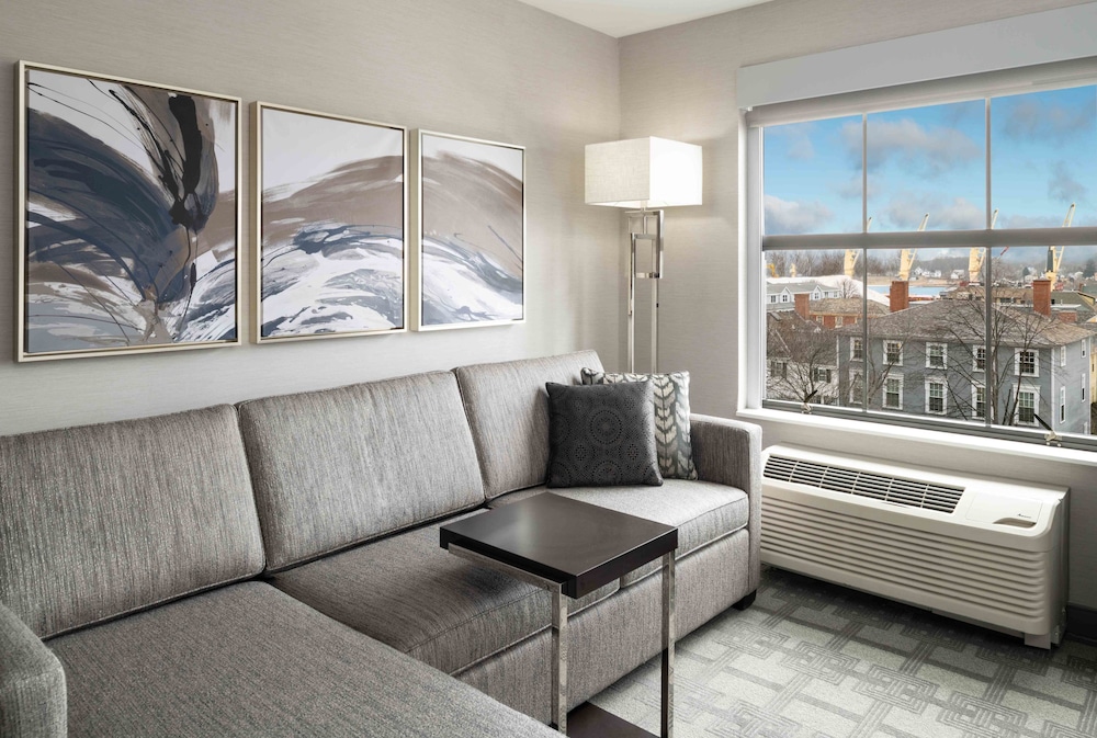 Residence Inn Portsmouth Downtown Waterfront 32/40