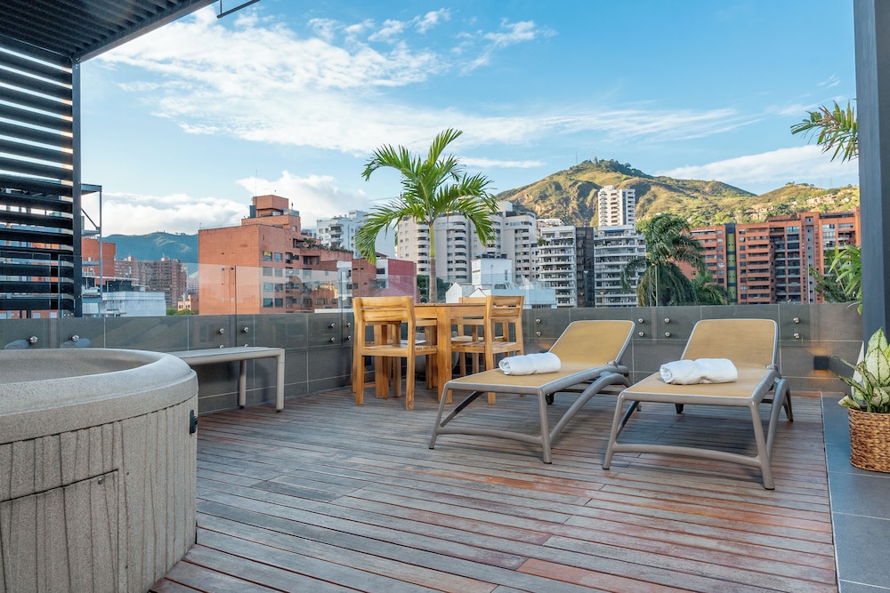 Hotel Ciudad Solar 33/50