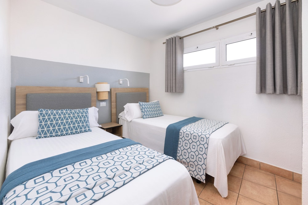 Sol Barbacan Apartments 22/72