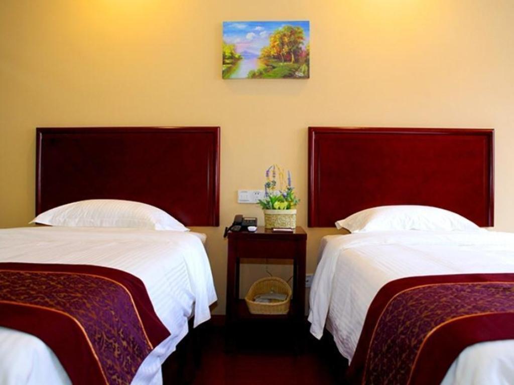 Greentree Inn Zhenjiang Science And Technology University Youth Square Express Hotel 16/41