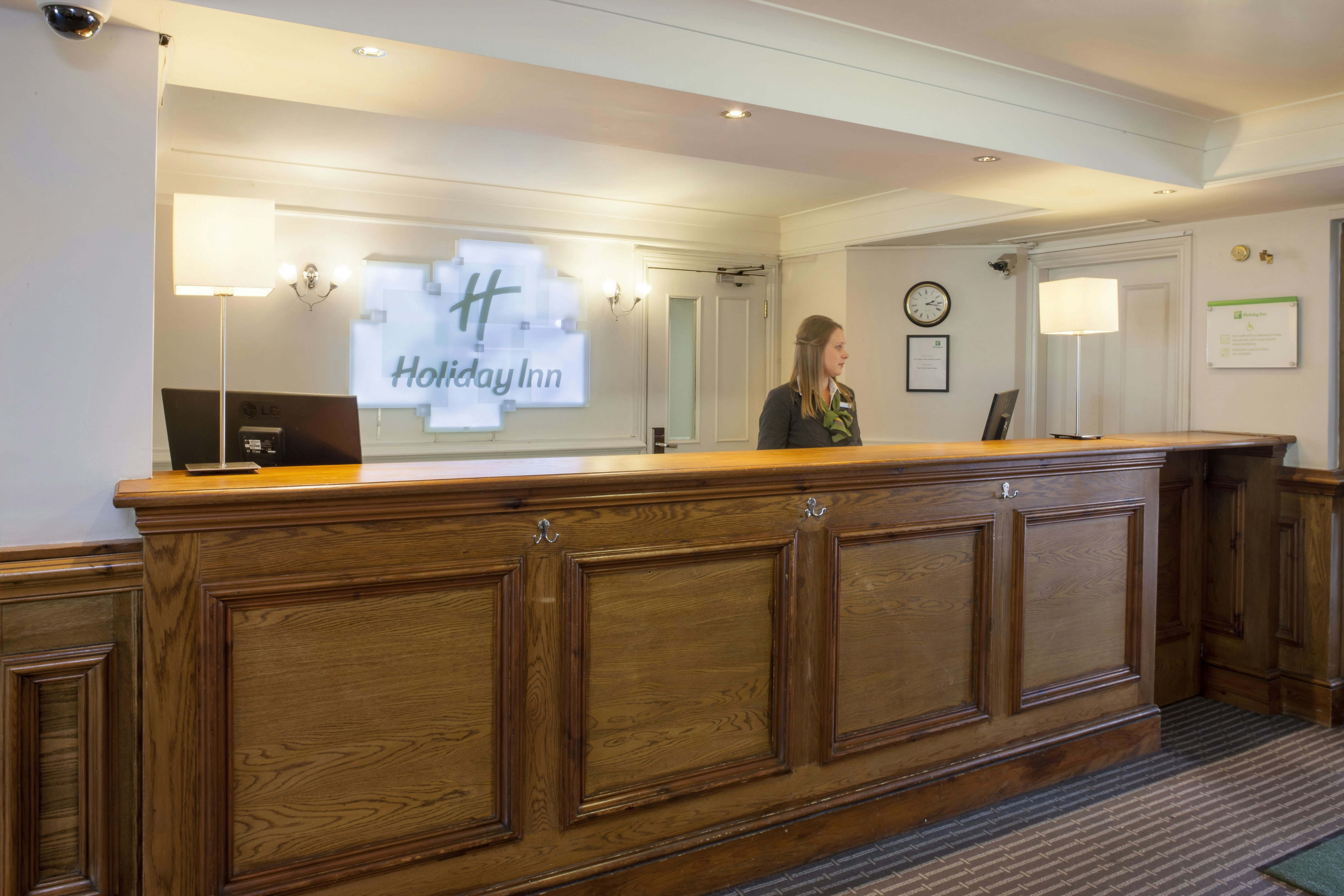 Holiday Inn Ashford Central 4/34