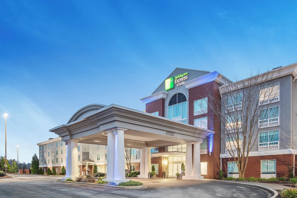 Holiday Inn Express Hotel And Suites Greenville I 85 Woodruff Rd 4/72