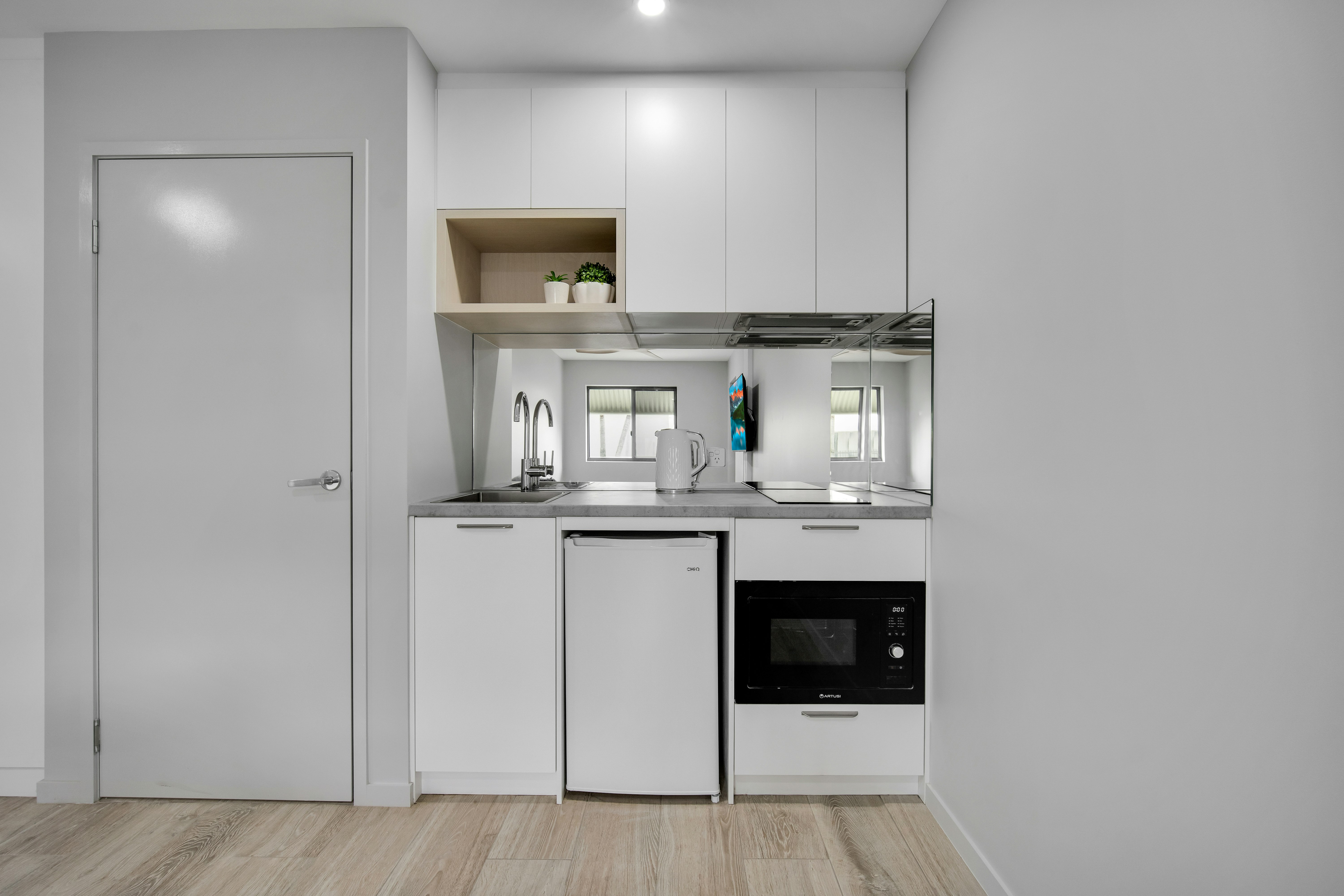Belmoral Corporate Suites 16/21