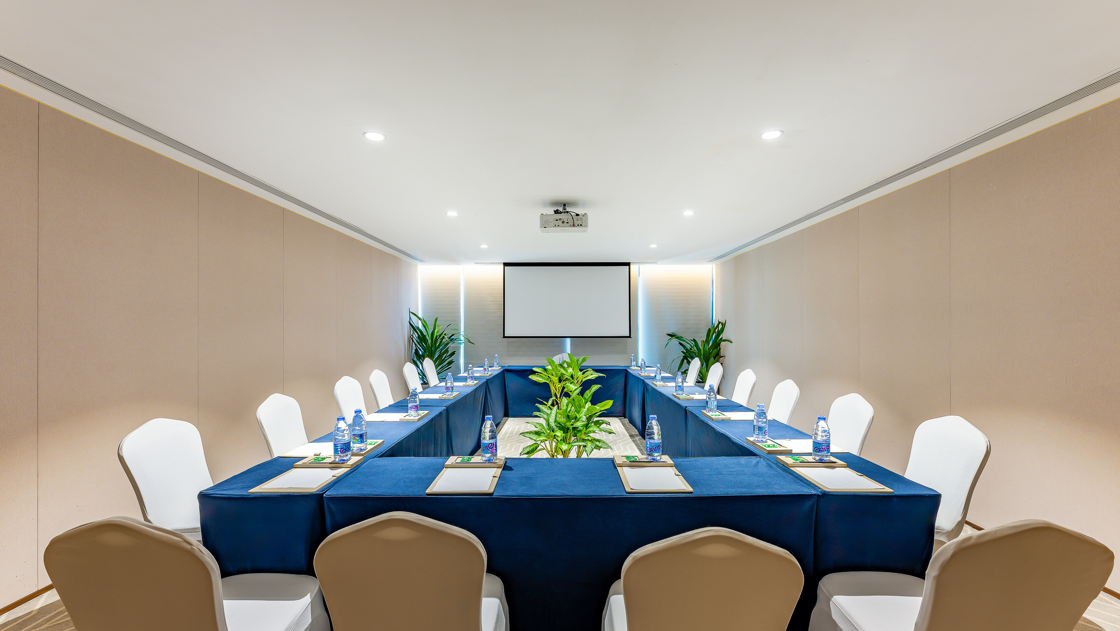 Holiday Inn Hainan Xiangshui Bay 37/50