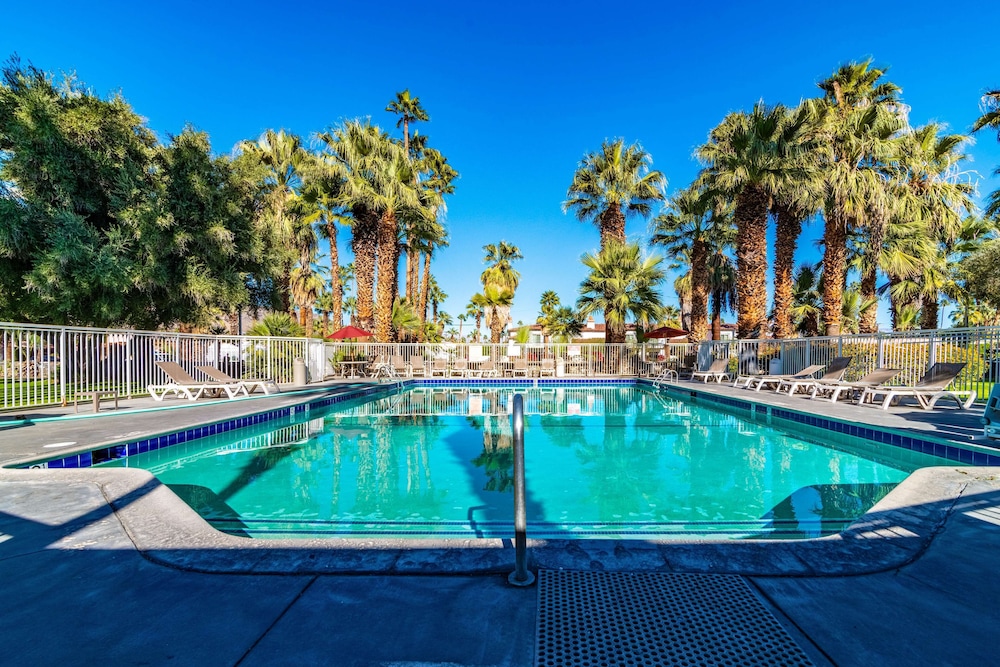 Motel6 Palm Springs, CA - East - Palm Canyon 42/50