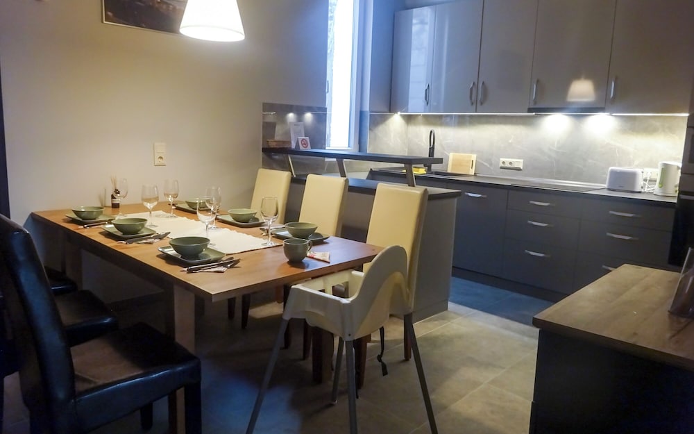 Corvin Point Rooms And Apartments 33/50