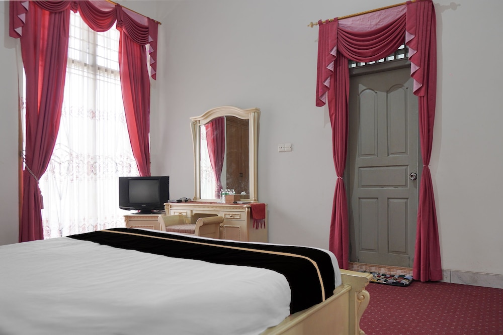 Collection O near Universitas Negeri Padang formerly Hotel Amra 27/49