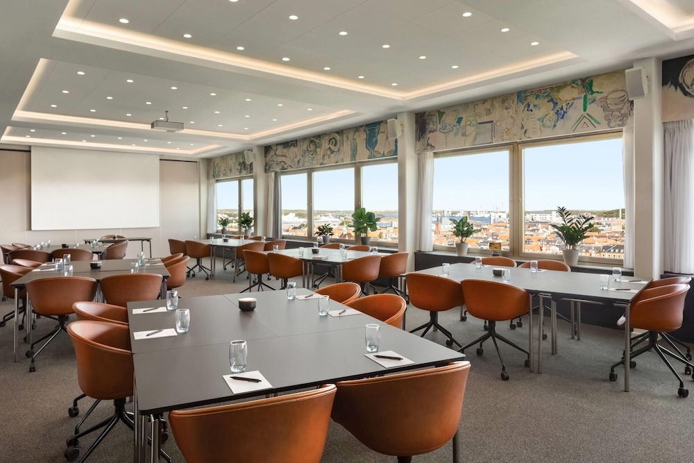 Comwell Hvide Hus Aalborg, Dolce by Wyndham 49/60