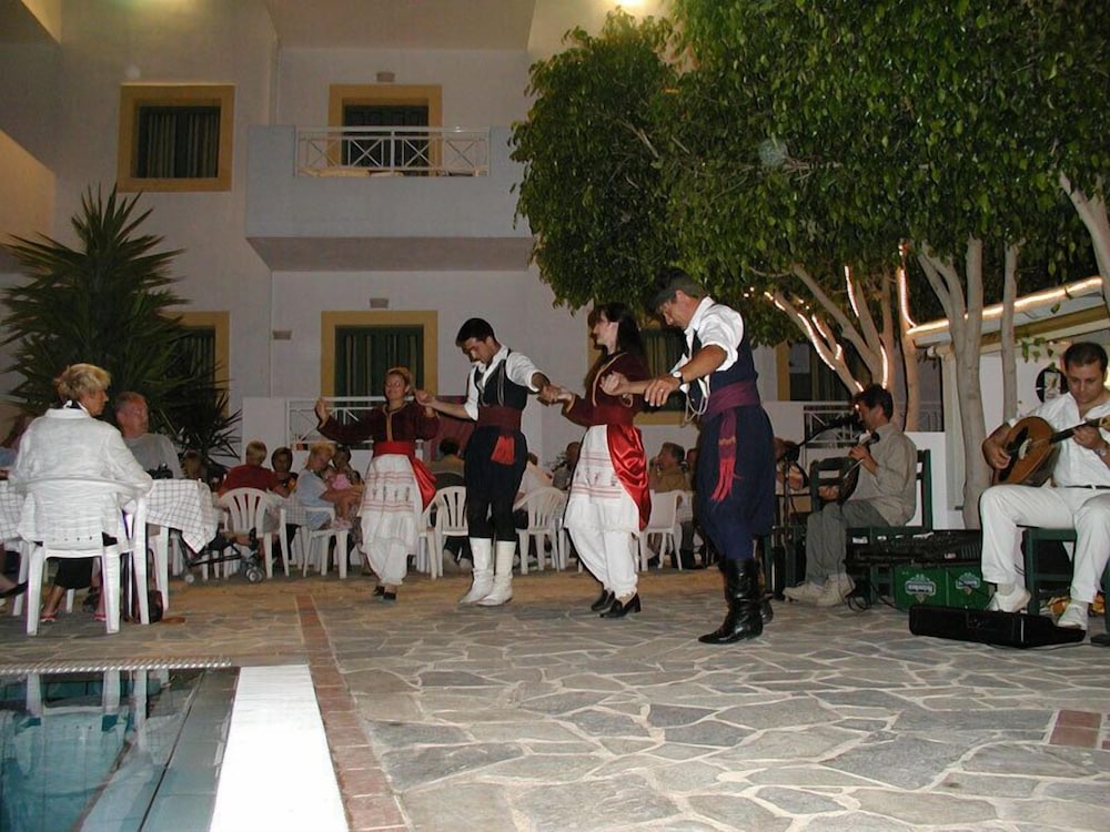 Nikolas Villas Apartments 43/43