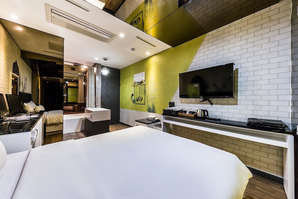 Hotel Cullinan Jongno 15/50