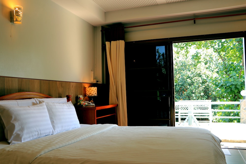 Baanrimnam Resort Trat 26/48