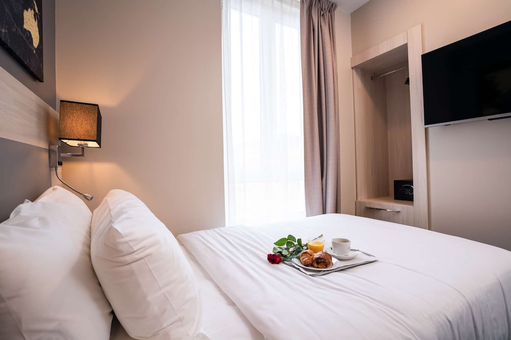 Hotel Univers 17/50