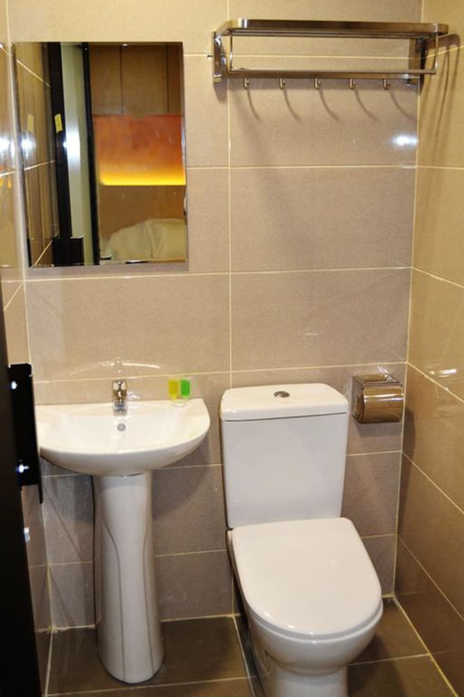 City Central Hotel 50/50